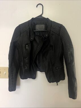 Ci Sono Black Quilted Shoulder Faux Leather Biker Jacket